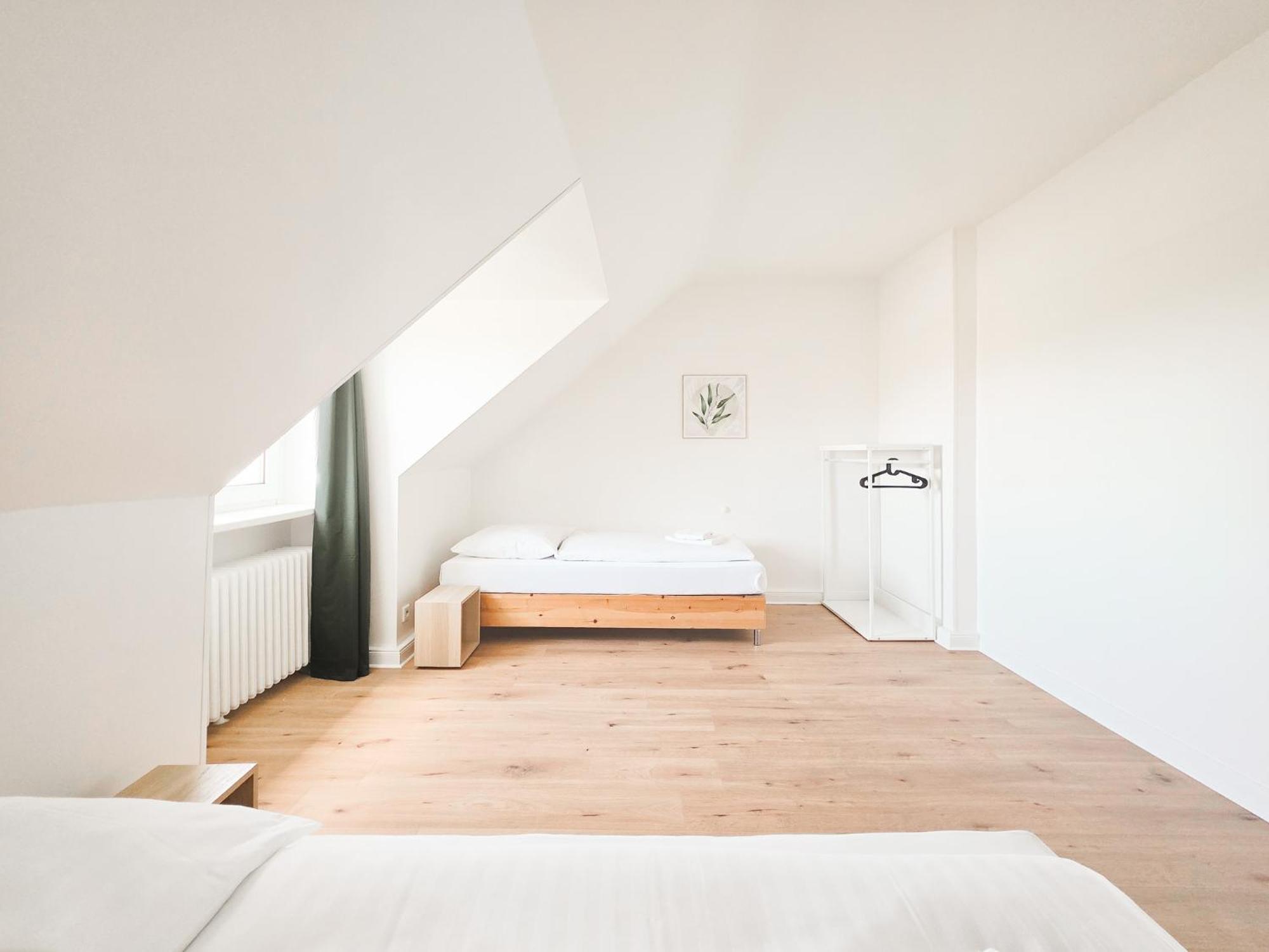 Tolstov - 3 Attic - Kitchen - 5 Min To Messe Dus * Düsseldorf